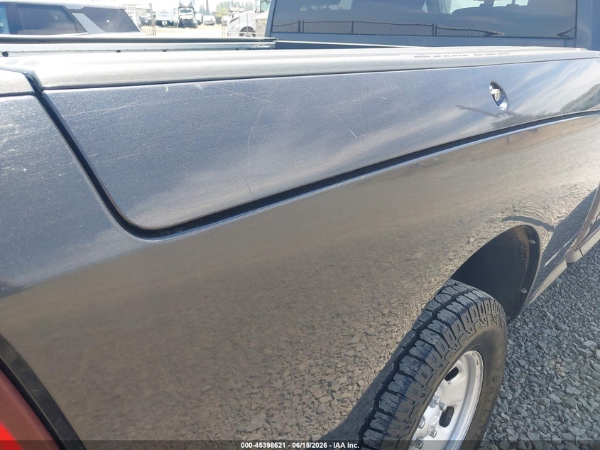 2019 Ram 1500 Classic Tradesman 4X4 6'4 Box VIN: 1C6RR7FG4KS661927 Lot: 45398621