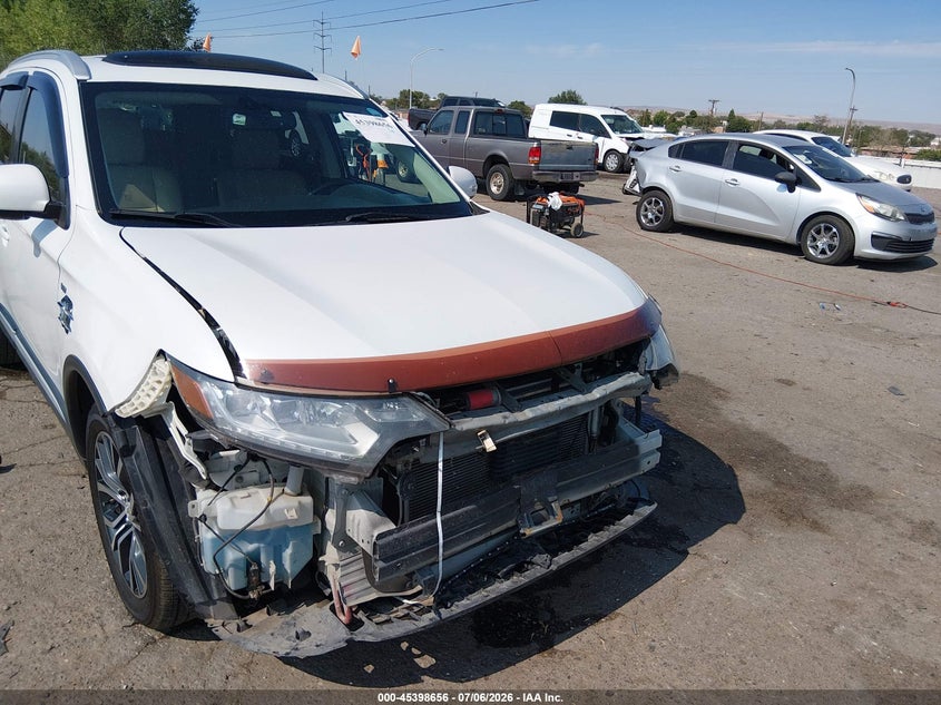 2016 MITSUBISHI OUTLANDER auction photo 6