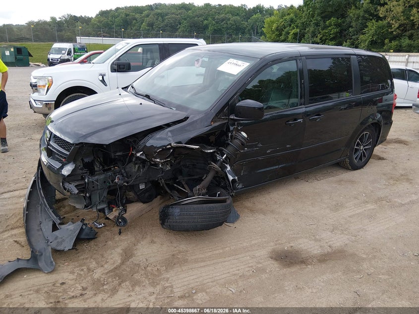 Vin: 2c4rdgcg4fr688354, lot: 45896670, dodge grand caravan sxt plus 20152