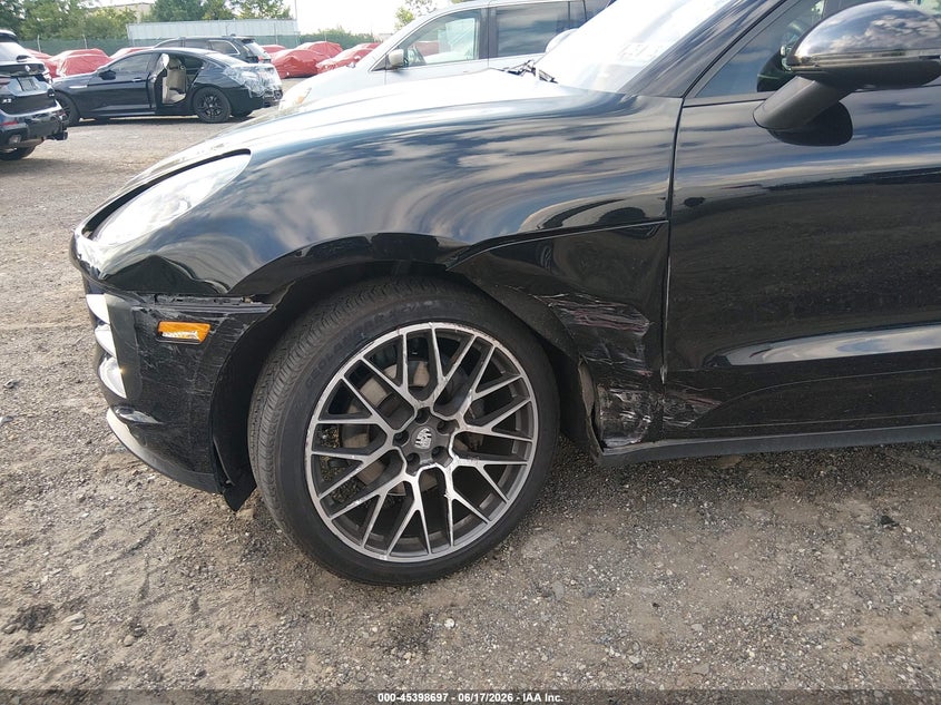 2019 PORSCHE MACAN auction photo 6