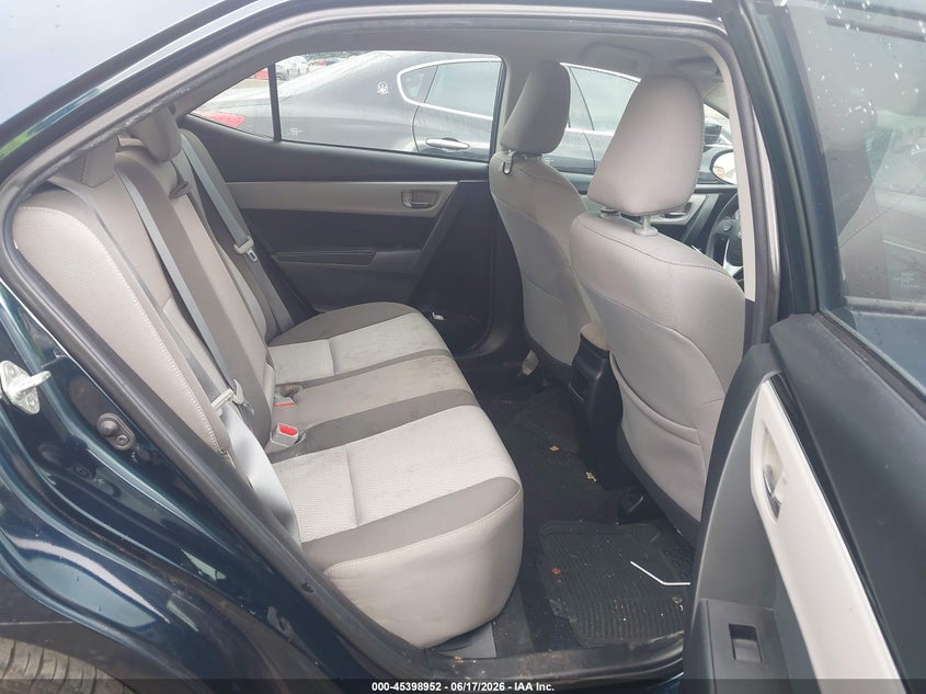 2019 TOYOTA COROLLA auction photo 8