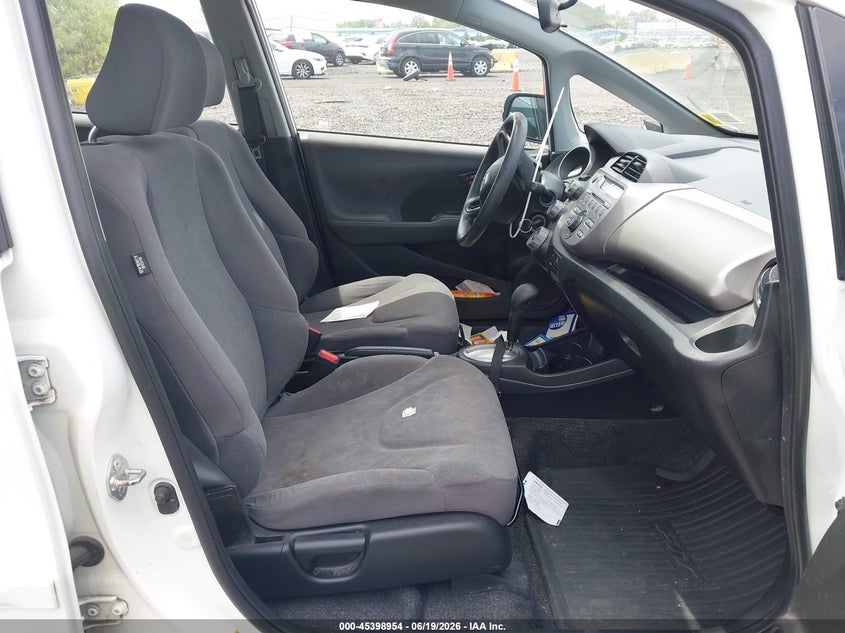 2010 HONDA FIT auction photo 5