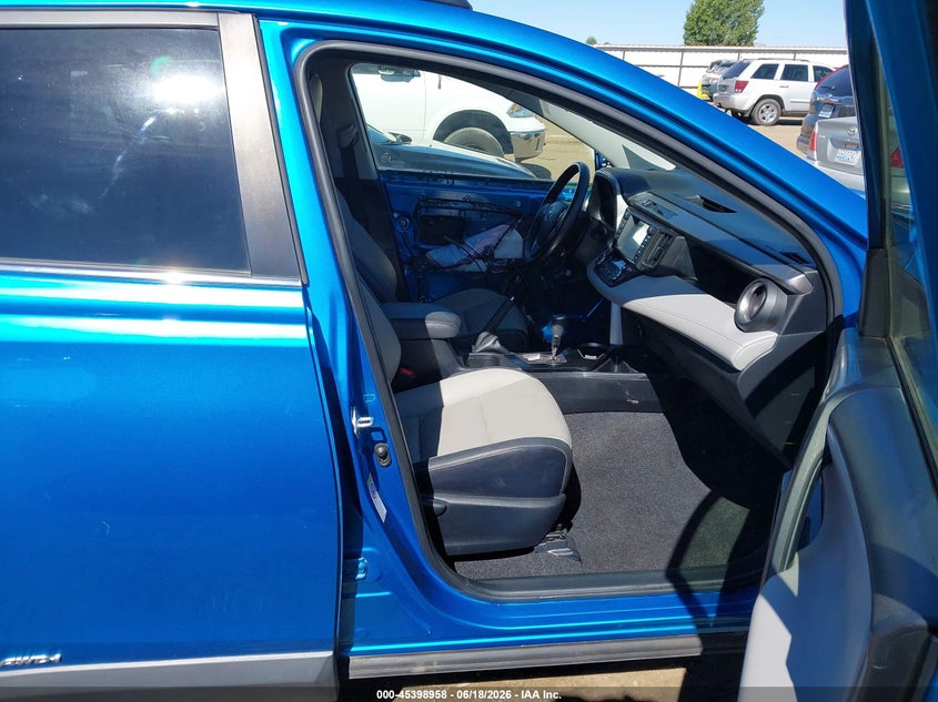 2018 Toyota RAV 4 VIN JTMDJREV6JD165097 nuotrauka 5