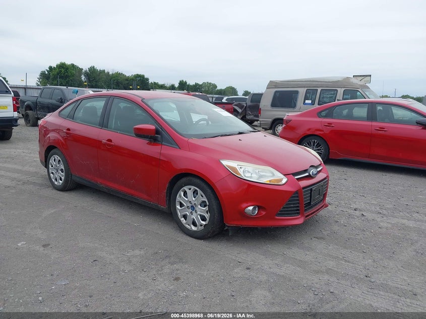 Vin: 1fahp3f26cl320893, lot: 45896971, ford focus se 2012 img_1