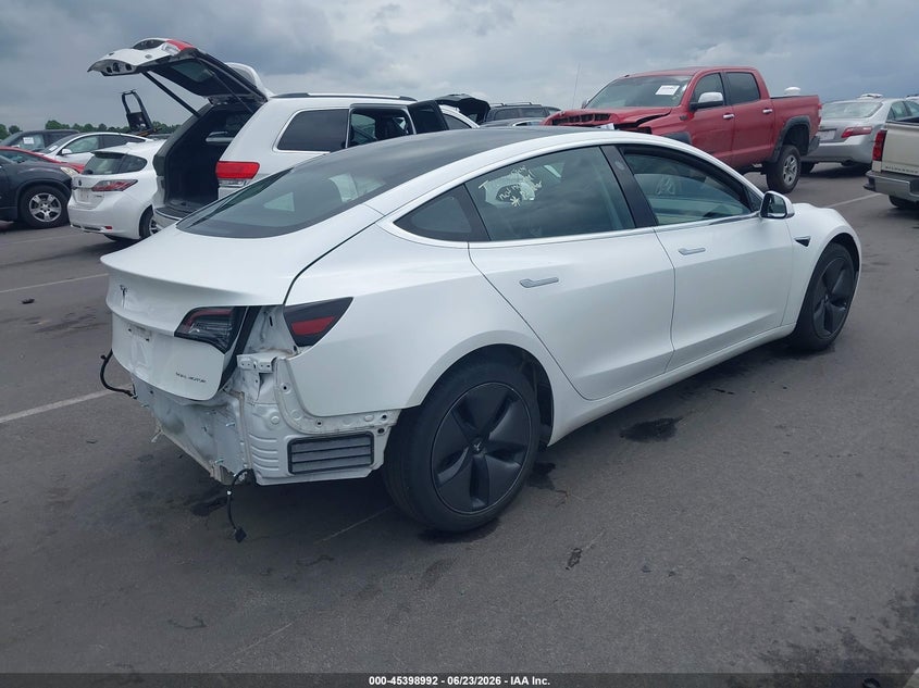 2019 TESLA MODEL 3 auction photo 4