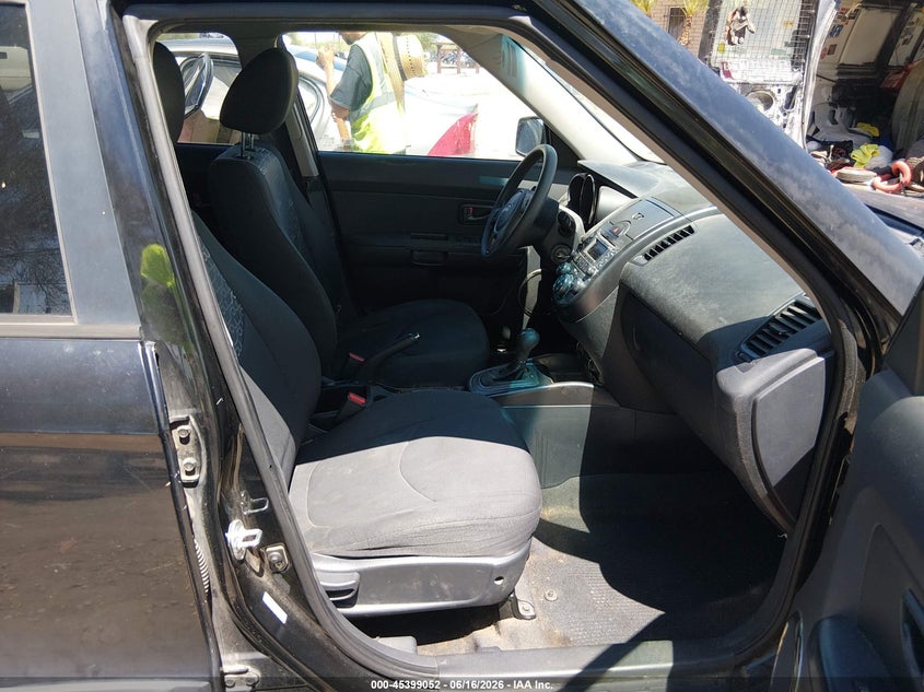 2011 KIA SOUL auction photo 5