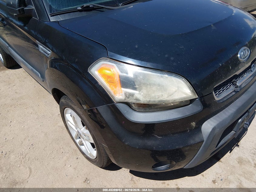 2011 KIA SOUL auction photo 6