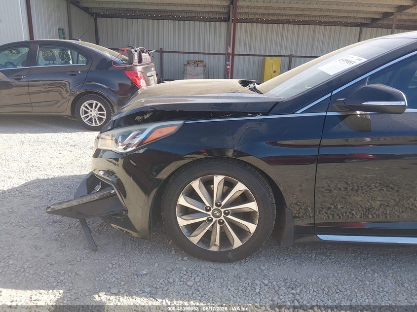 2017 HYUNDAI SONATA auction photo 6