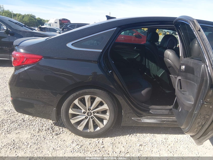 2017 HYUNDAI SONATA auction photo 8