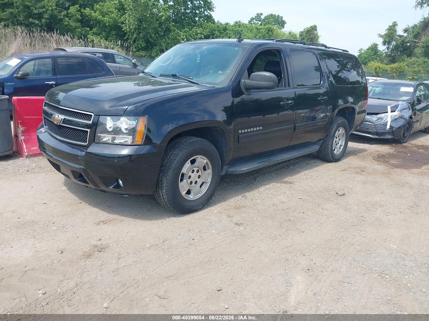 2011 CHEVROLET SUBURBAN 1500 auction photo 2