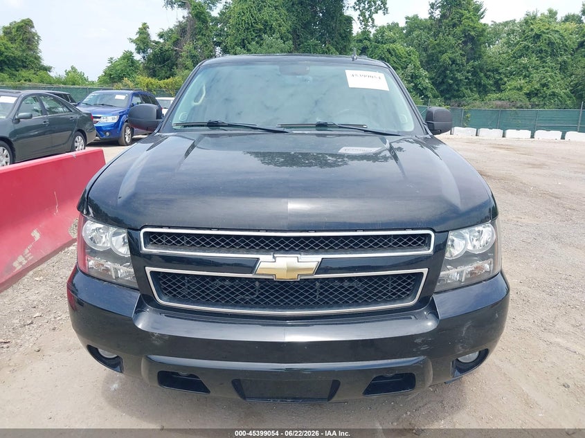 2011 CHEVROLET SUBURBAN 1500 auction photo 6