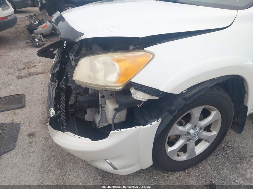 2011 TOYOTA RAV4 auction photo 6