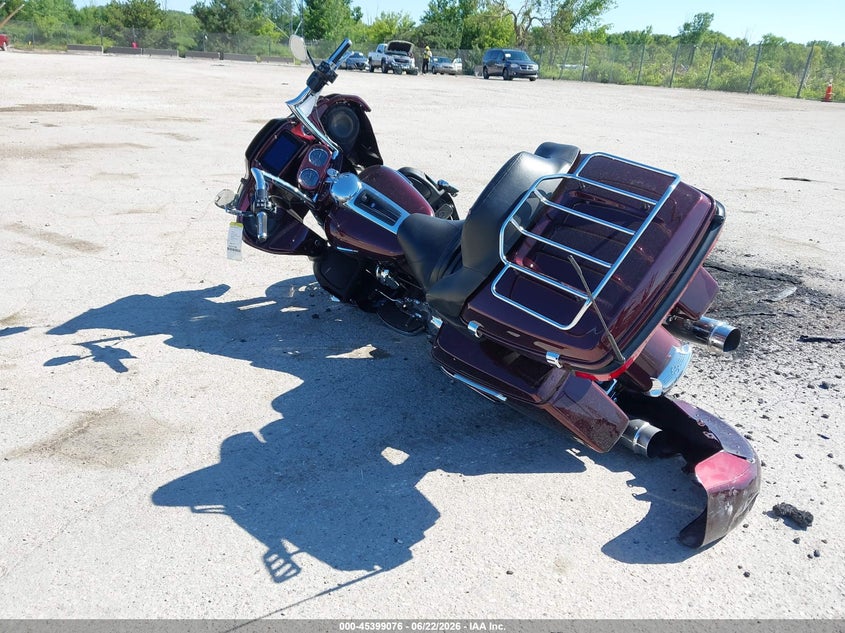 2019 HARLEY-DAVIDSON FLTRU auction photo 3
