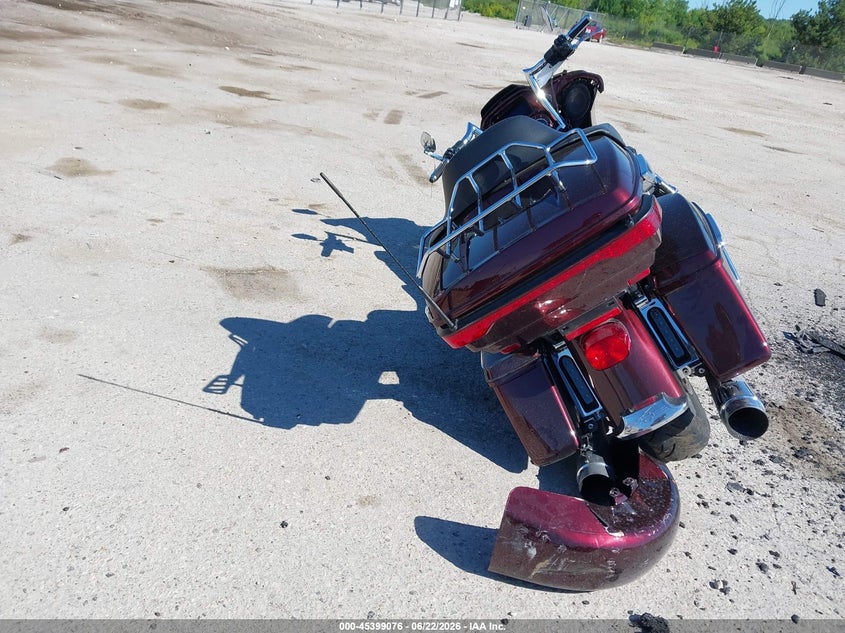 2019 HARLEY-DAVIDSON FLTRU auction photo 6