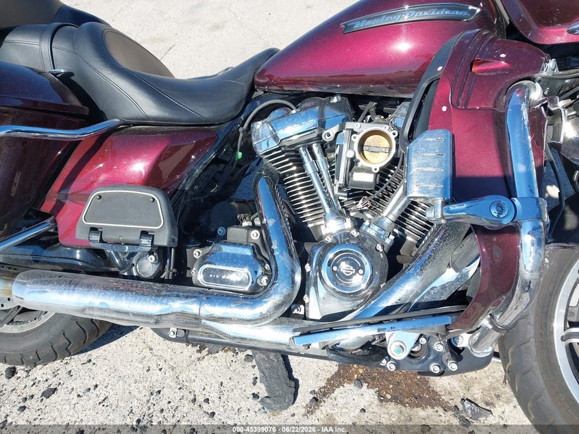 2019 HARLEY-DAVIDSON FLTRU auction photo 8