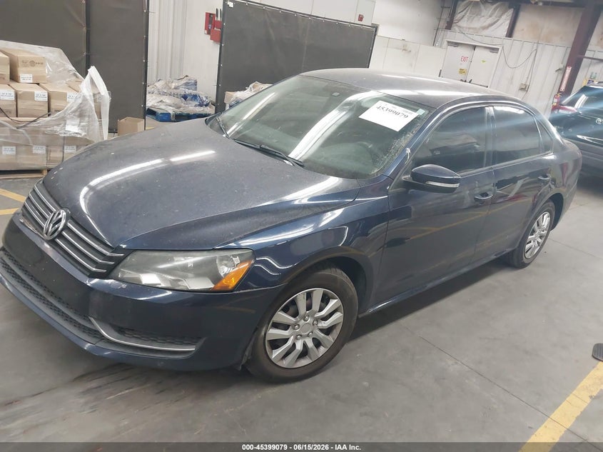 2013 VOLKSWAGEN PASSAT auction photo 2