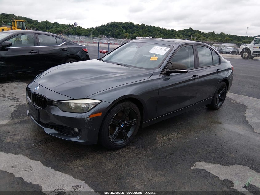2013 BMW 328I auction photo 2