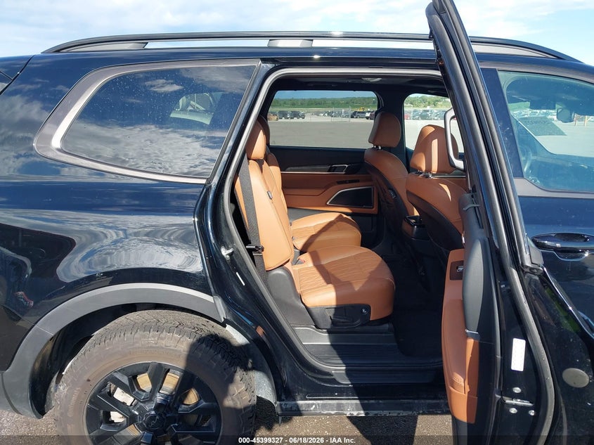2025 KIA TELLURIDE auction photo 8