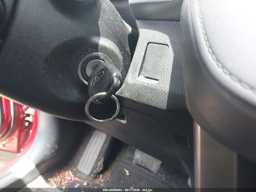 VIN JTMZFREV6HJ117361 2017 TOYOTA RAV4 LE