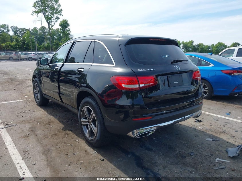 2019 MERCEDES-BENZ GLC 300 auction photo 3
