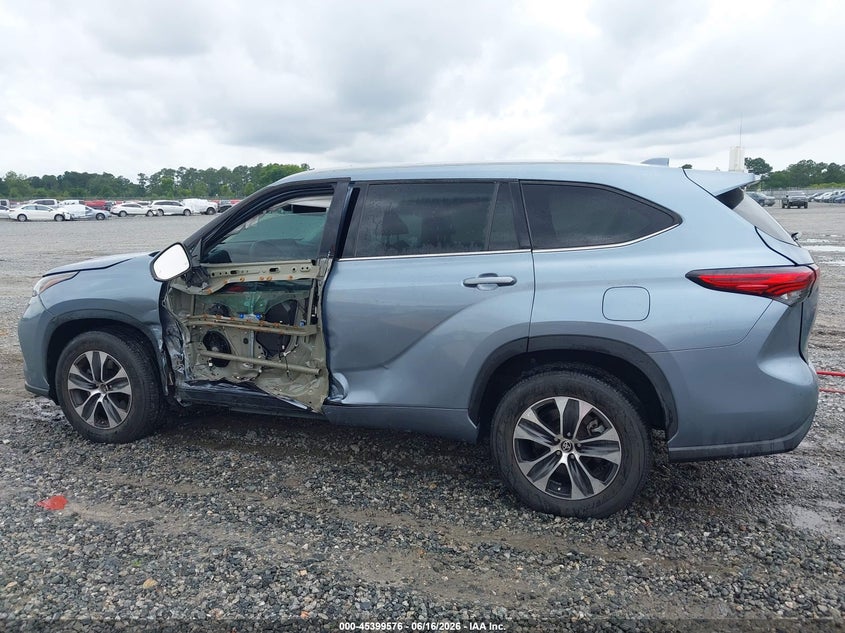 TOYOTA HIGHLANDER 2022 VIN 5TDGZRAH4NS111121