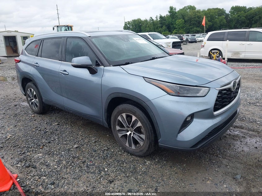 Vin: 5tdgzrah4ns111121, lot: 45897579, toyota highlander xle 2022 img_1