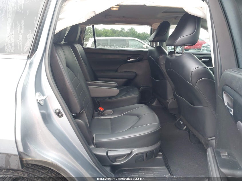 TOYOTA HIGHLANDER 2022 VIN 5TDGZRAH4NS111121
