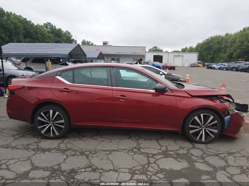 VIN 1N4BL4CW6MN303659 2021 NISSAN ALTIMA SR INTELLIGENT AWD