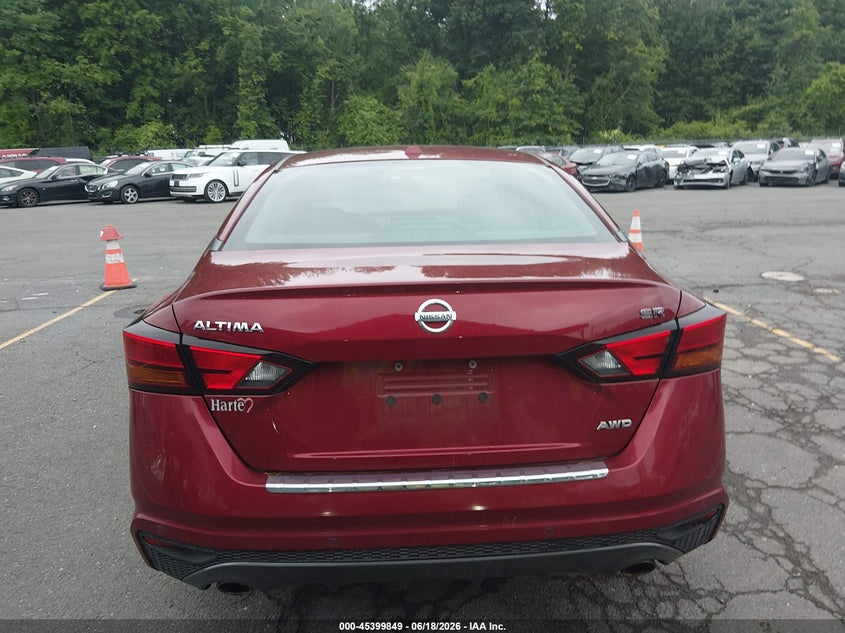 VIN 1N4BL4CW6MN303659 2021 NISSAN ALTIMA SR INTELLIGENT AWD