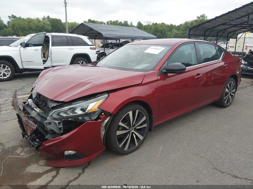 VIN 1N4BL4CW6MN303659 2021 NISSAN ALTIMA SR INTELLIGENT AWD