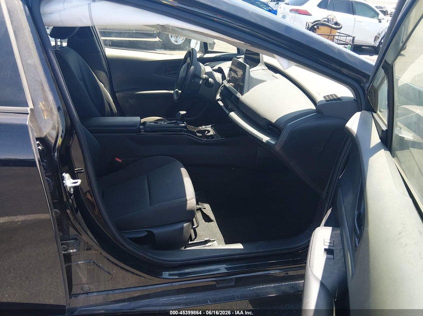 2024 TOYOTA PRIUS auction photo 5