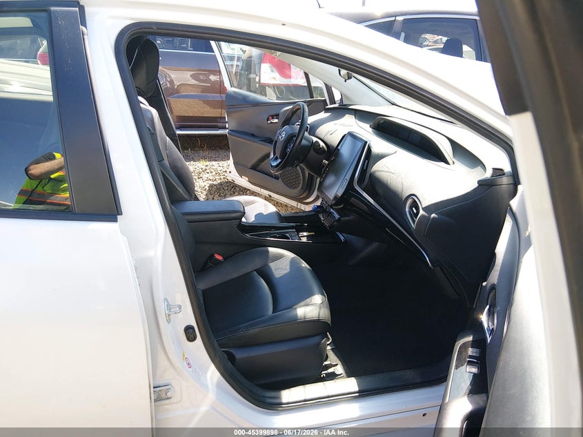 VIN JTDKAMFP0M3165696 2021 TOYOTA PRIUS PRIME XLE
