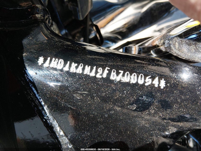 2015 Harley-Davidson Flhxs Street Glide Special VIN: 1HD1KRM12FB700054 Lot: 45399935