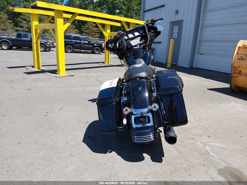 2015 Harley-Davidson Flhxs Street Glide Special VIN: 1HD1KRM12FB700054 Lot: 45399935