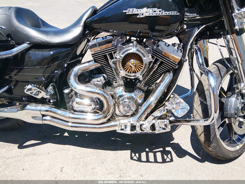 2015 Harley-Davidson Flhxs Street Glide Special VIN: 1HD1KRM12FB700054 Lot: 45399935