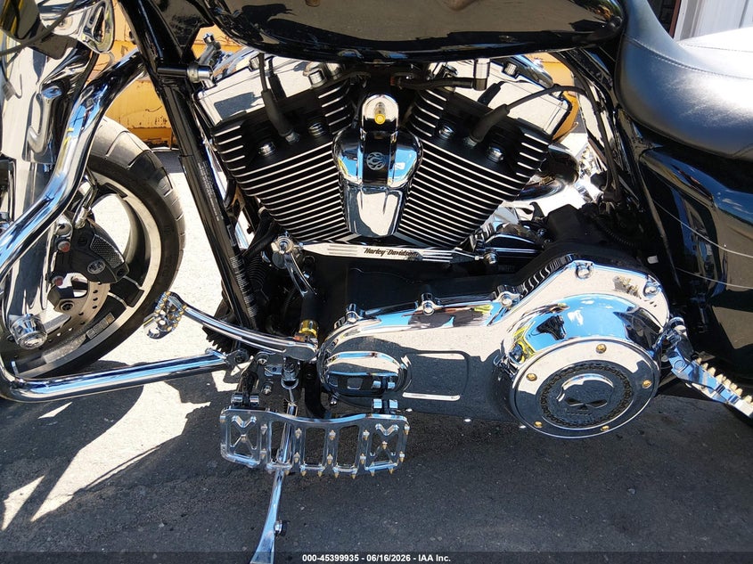 2015 Harley-Davidson Flhxs Street Glide Special VIN: 1HD1KRM12FB700054 Lot: 45399935