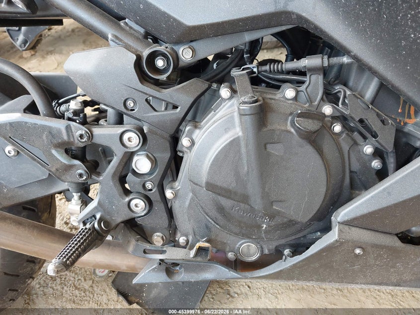 2021 Kawasaki Ex400 VIN: JKAEXKH1XMDAB4005 Lot: 45399976