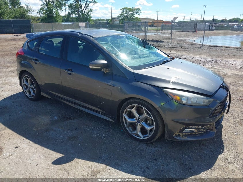 2016 FORD FOCUS ST auction photo 1