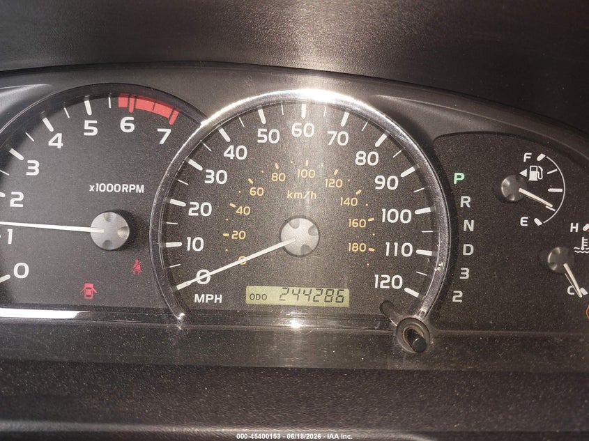 2005 TOYOTA SEQUOIA auction photo 7
