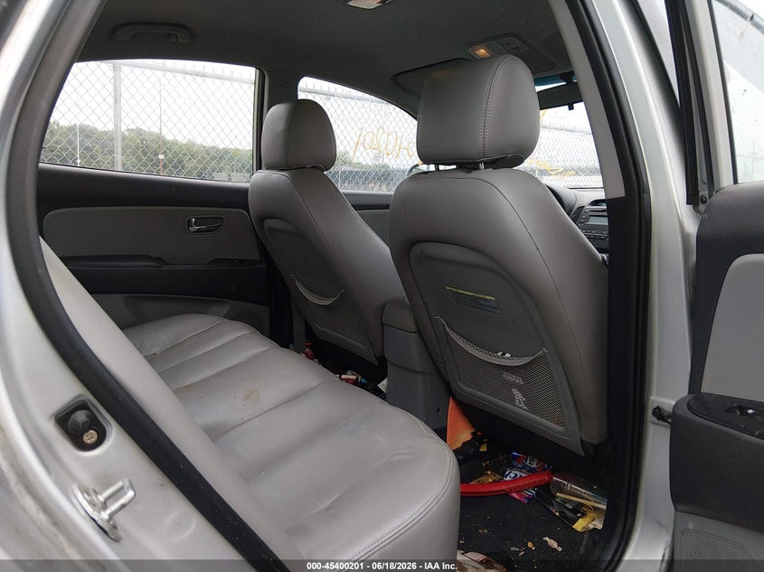 2010 HYUNDAI ELANTRA auction photo 8