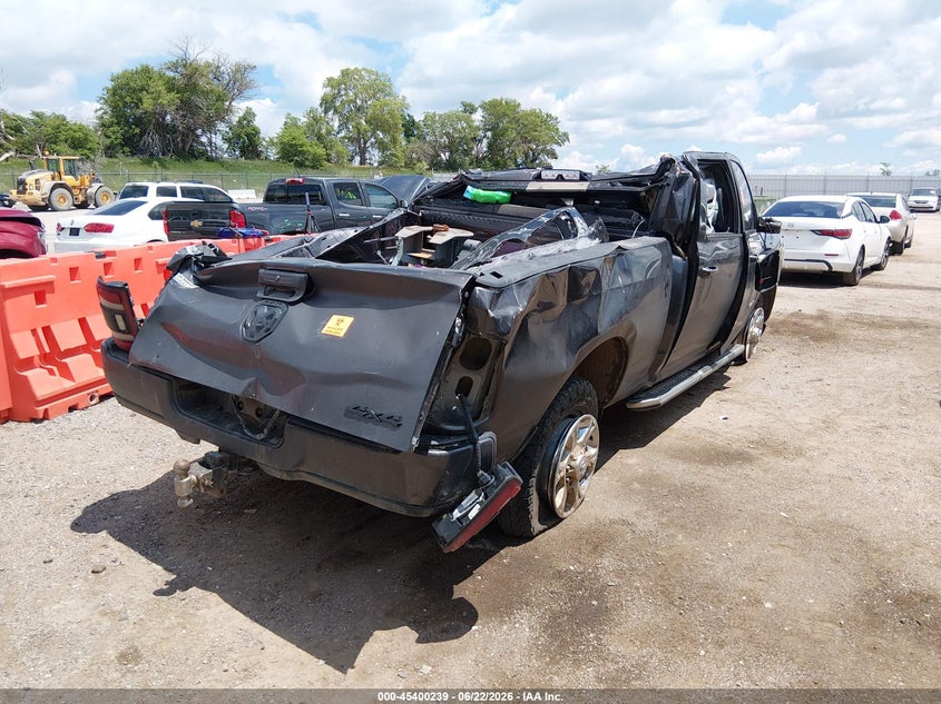Vin: 3c6ur5dl7lg288017, lot: 45898242, ram 2500 big horn  4x4 6'4 box 20204