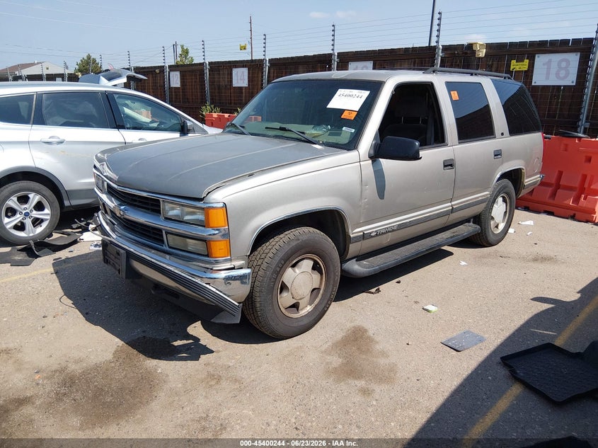 1GNEK13R8WJ370218 1998 Chevrolet Tahoe Ls photo 1