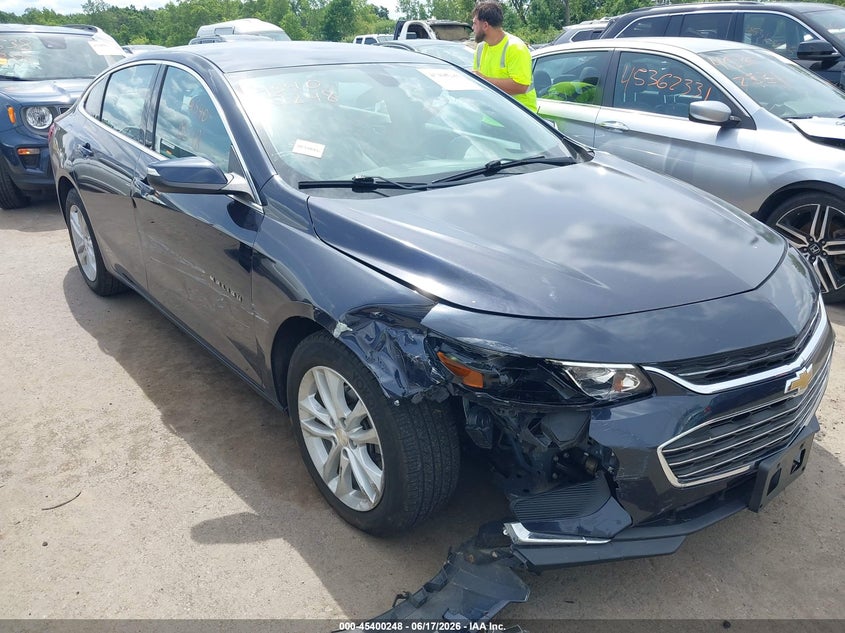 2017 Chevrolet Malibu 1Lt, Перед, IAAI, VIN 1G1ZE5ST6HF255962