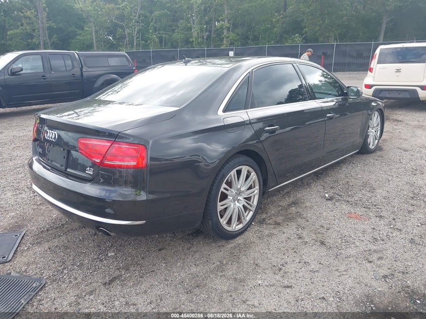 2011 AUDI A8 L auction photo 4