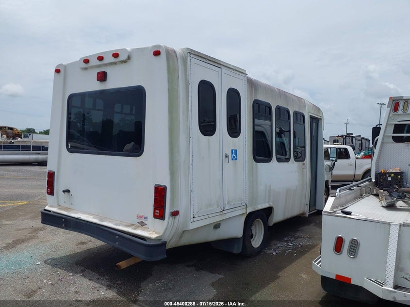 2012 FORD E-350 CUTAWAY auction photo 4