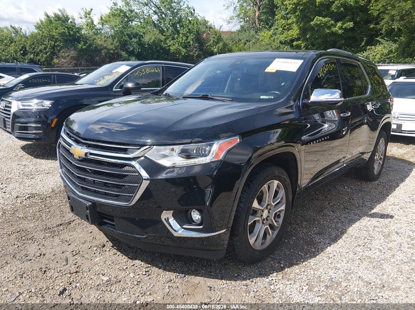2018 Chevrolet Traverse Premier 1GNERKKW2JJ284372 photo 1