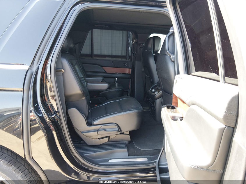 2021 Lincoln Navigator Reserve L VIN: 5LMJJ3KT3MEL02877 Lot: 45400528