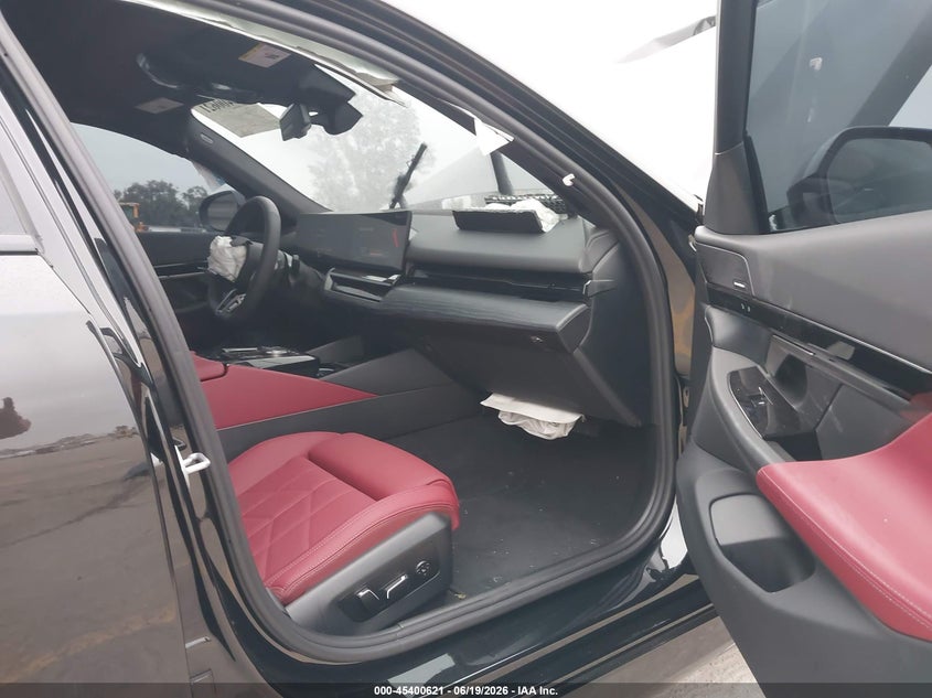 2026 BMW 530I auction photo 5