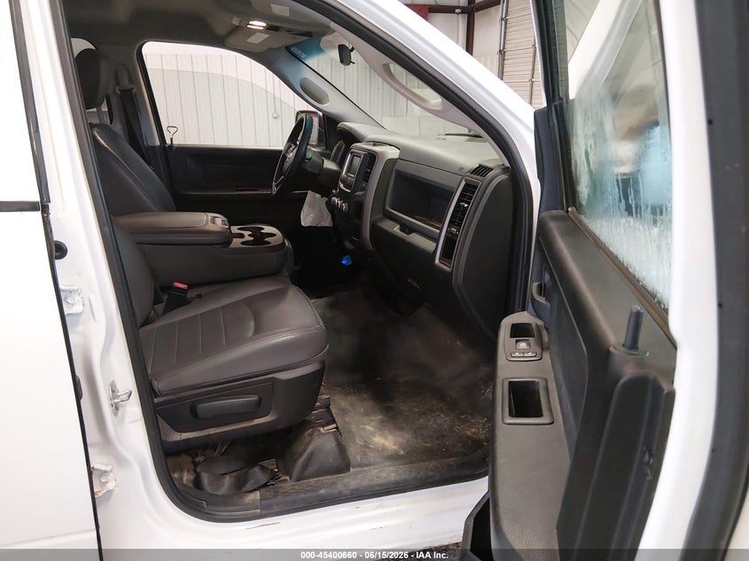 2017 RAM 1500 auction photo 5