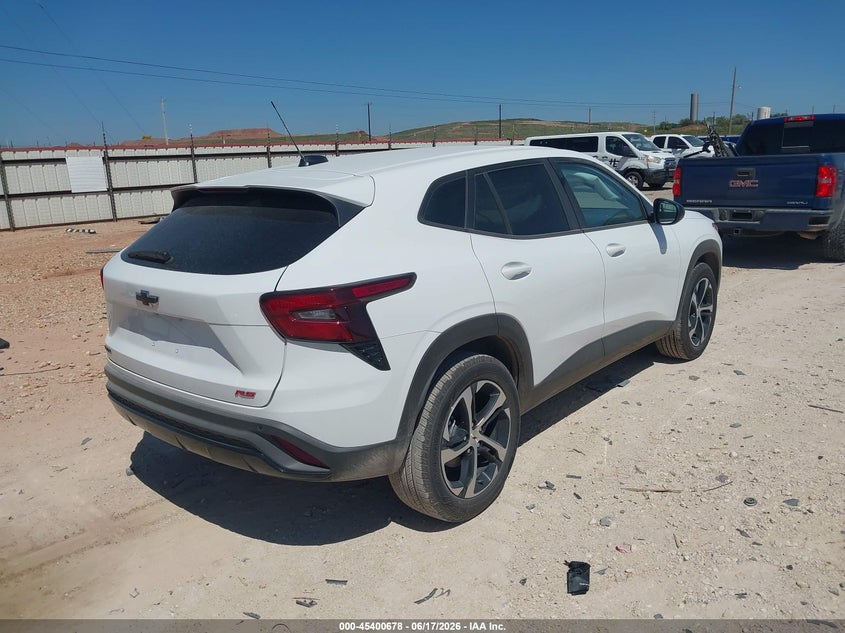 2026 CHEVROLET TRAX auction photo 4